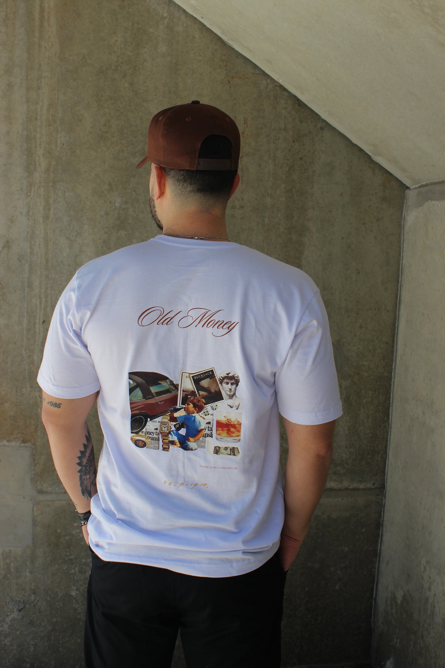 Old money T- shirt