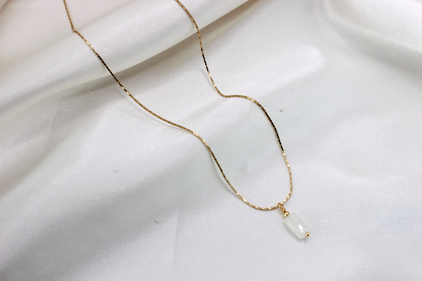 Lora moonstone necklace