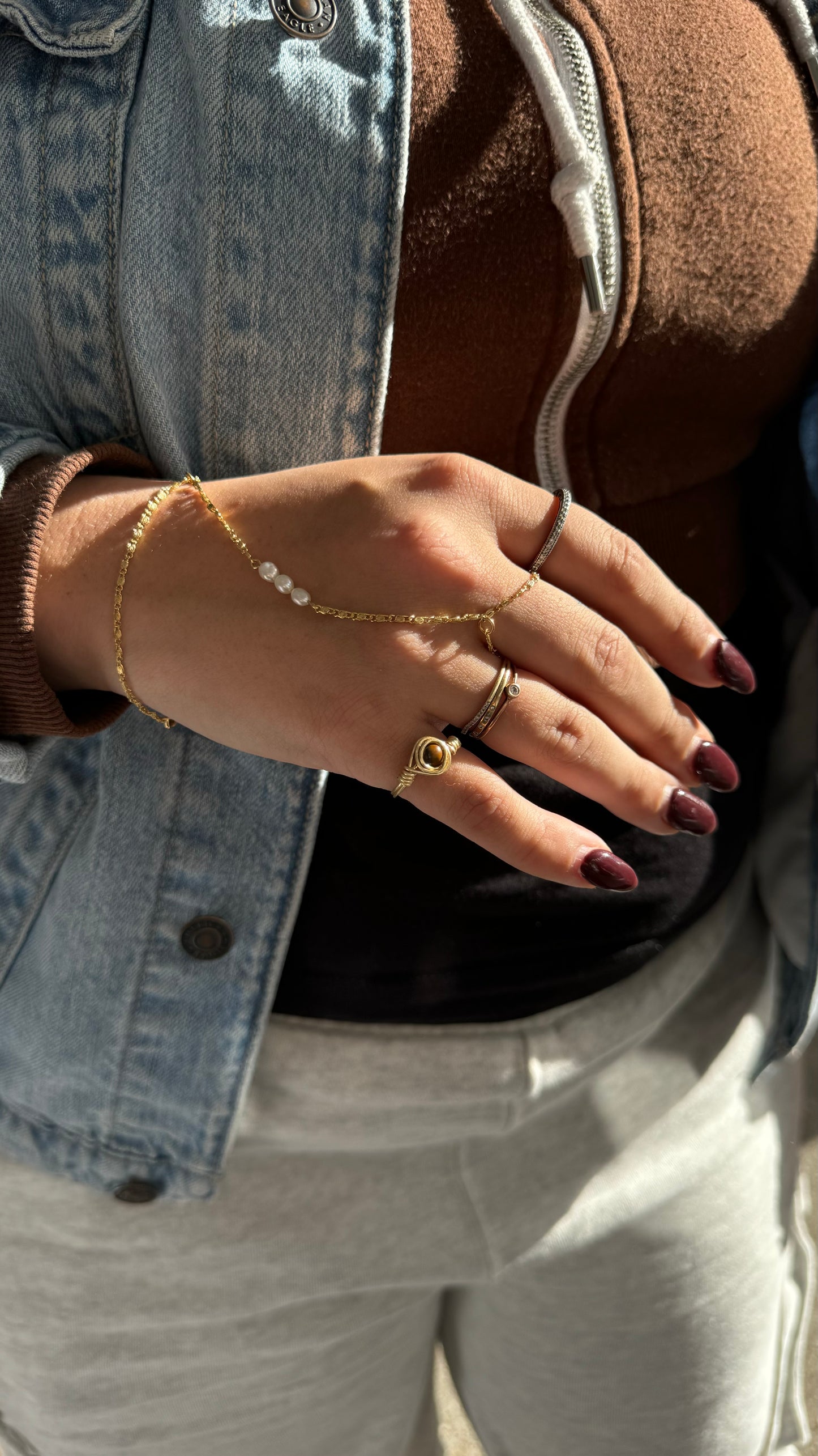 Hand chain bracelet (5 to choose from)
