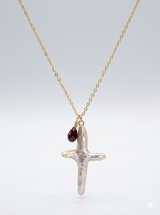 Camille necklace with garnet