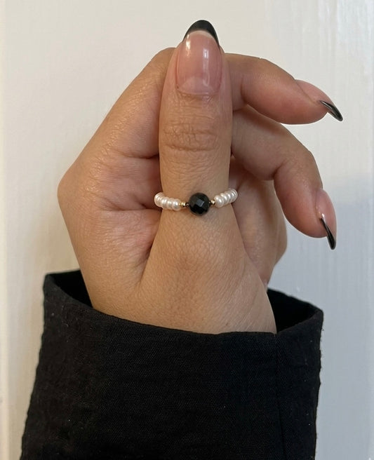 Black onyx ring