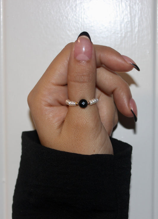 Black onyx ring