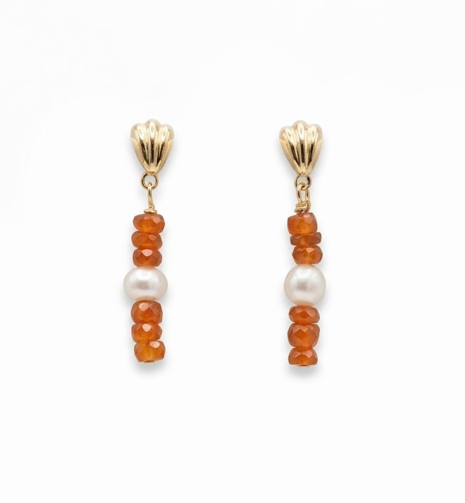 Golden solare earrings -Carnelian & pearl