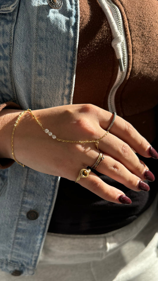 Hand chain bracelet — 5 to choose from