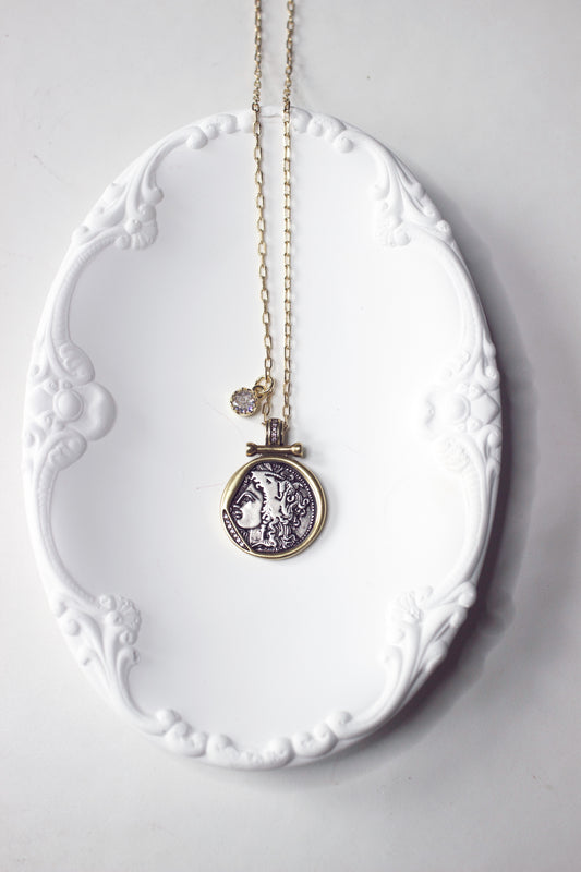 Eterna necklace