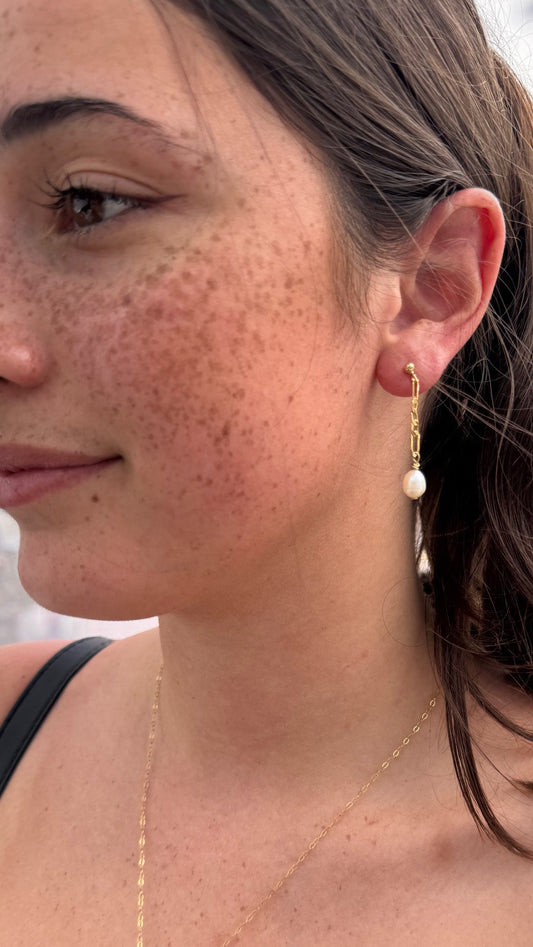 Amelie Earrings  - Genuine pearls