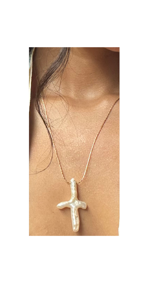 Dainty cross necklace