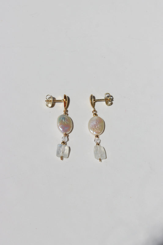 Eternal bond earrings