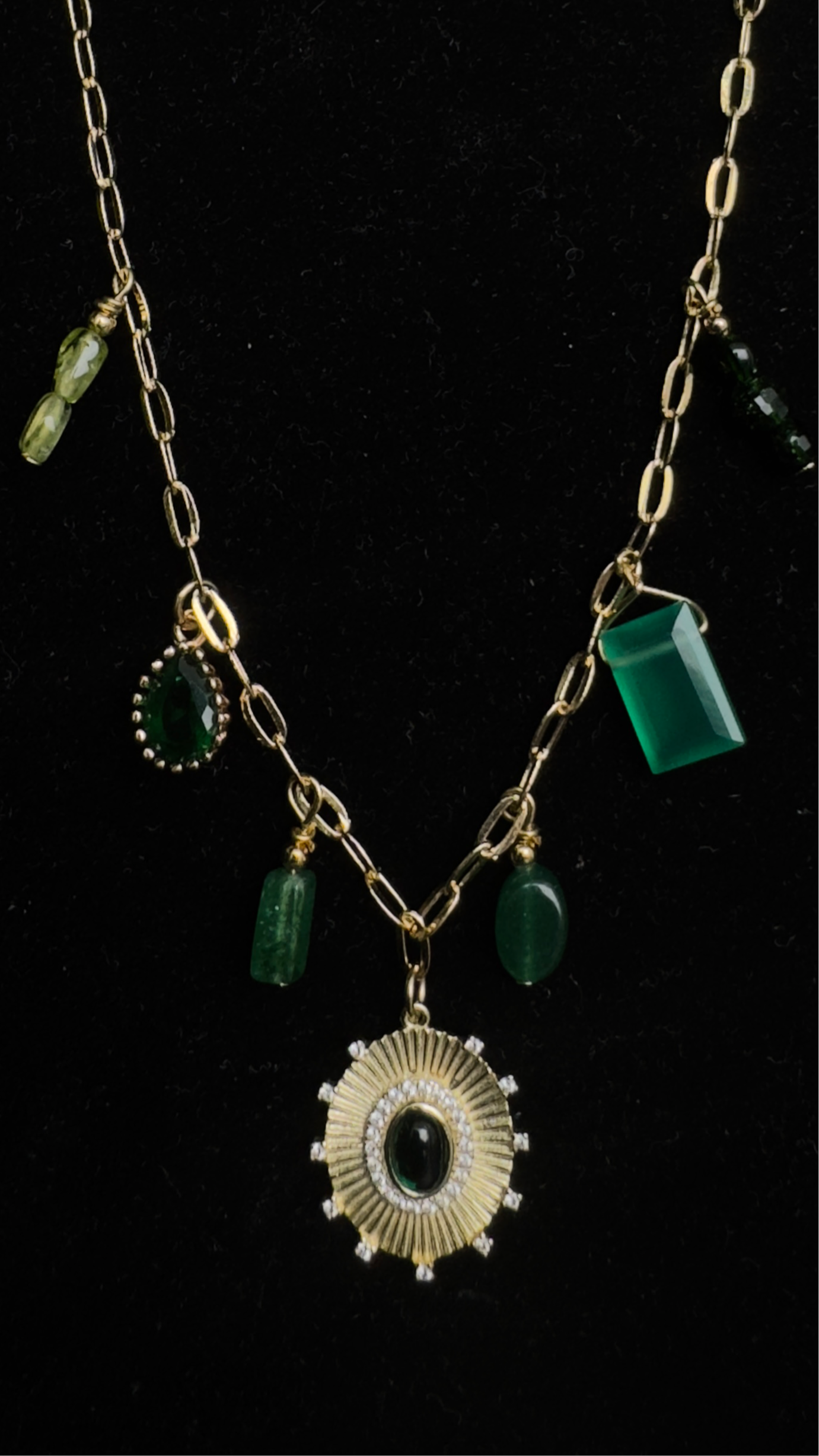 Verdant breeze necklace