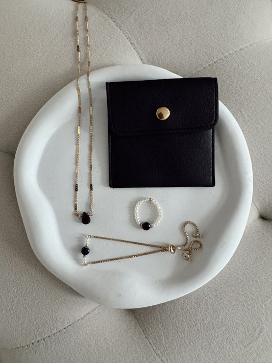 Black onyx simple necklace