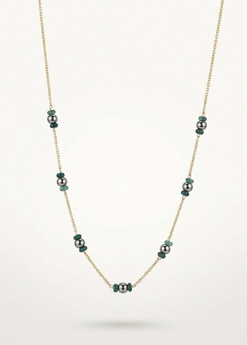 Refined necklace