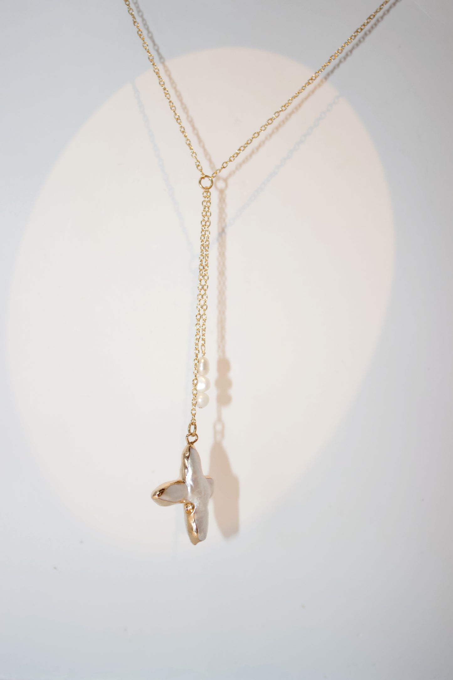 Holiday spirit necklace