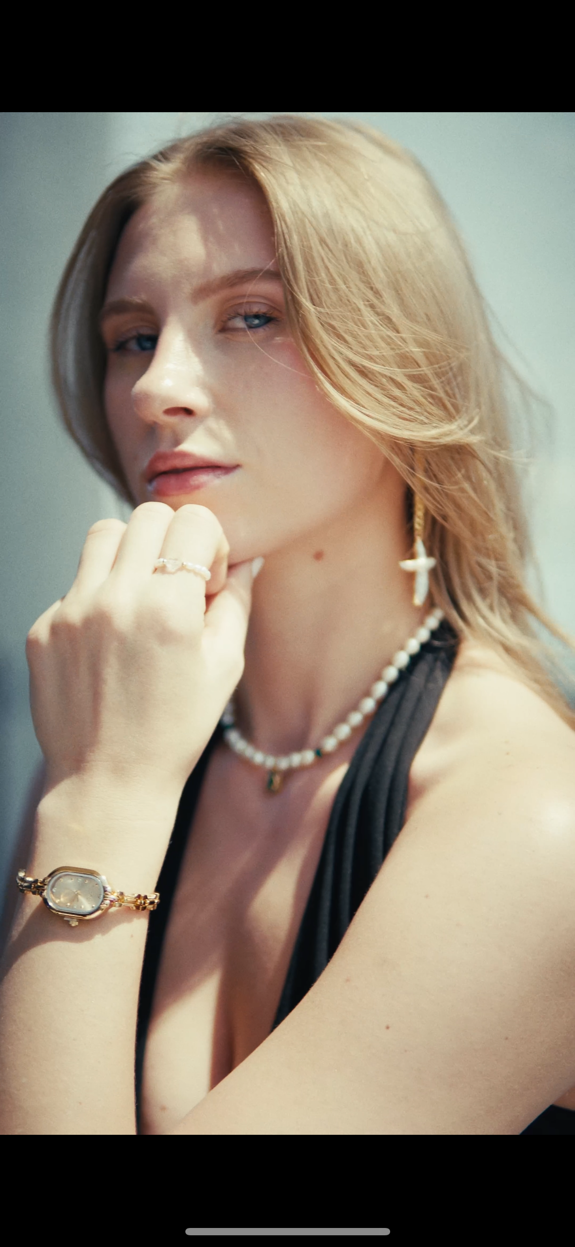 Ovalo watch