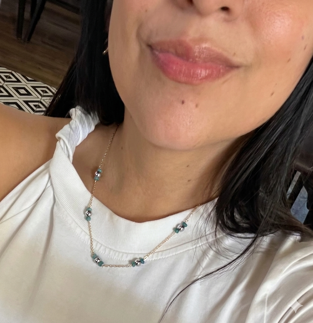 Refined necklace
