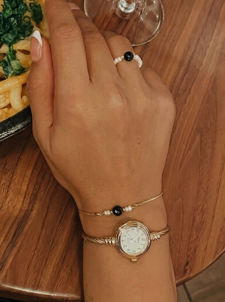 Black onyx holiday collection bracelet