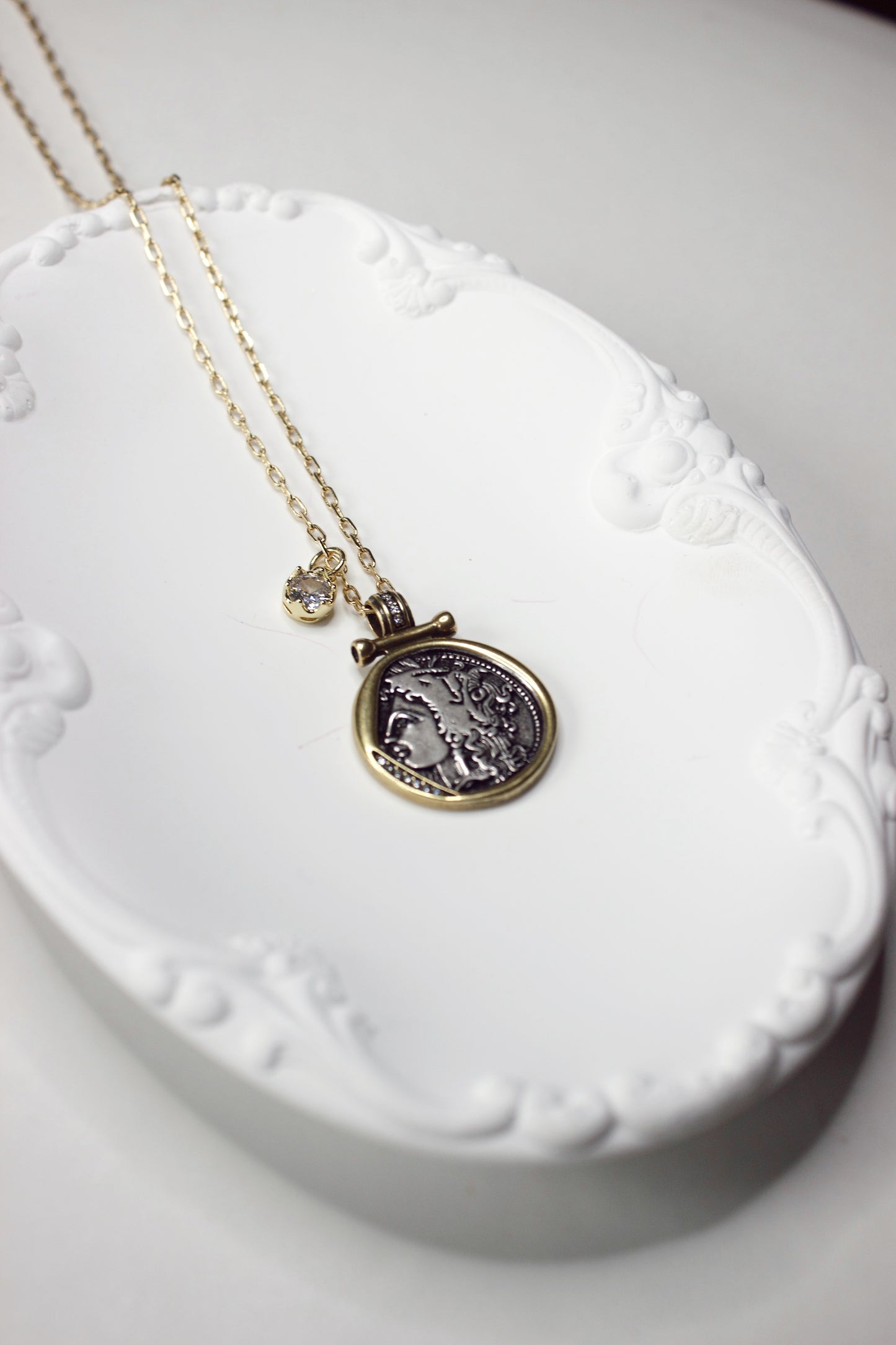Eterna necklace
