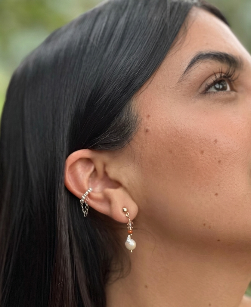Peach blush earrings(genuine pearls)